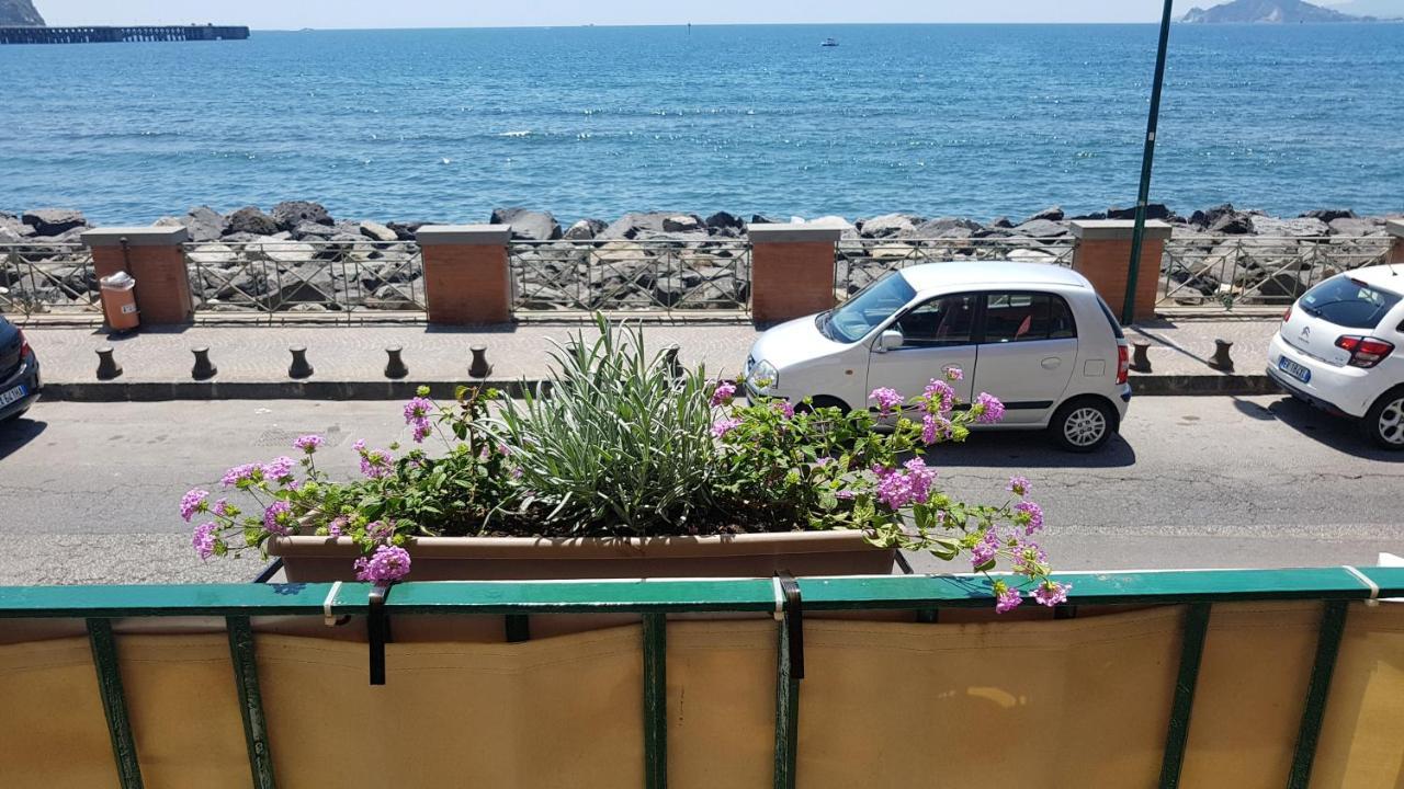 Hotel Taromy 나폴리 외부 사진